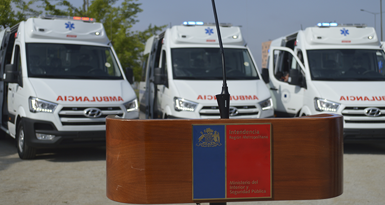 entrega-de-ambulancias-para-el-ministerio-de-salud-1.png