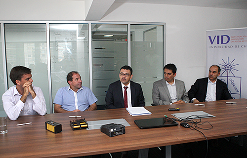 csj-y-la-universidad-de-chile-firman-acuerdo-para-impulsar-el-desarrollo-de-baterias-de-litio-2.jpeg